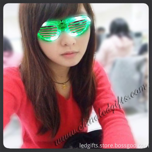 Shutter Flashing Sunglasses